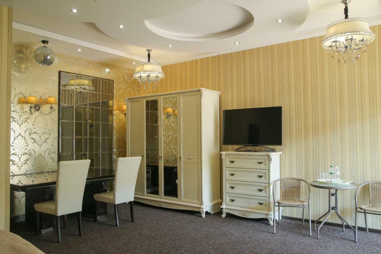 Hotel Villa Venice 빈니차 외부 사진